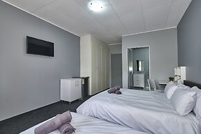 Inn & Out Sandton
