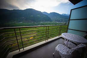 Justa Grand View Resort & Spa, Manali