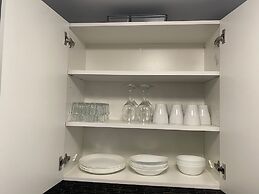 Modern 3 BR Home - Family Friendly