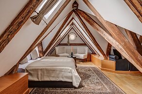 Hotel Nerudova 211