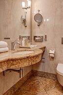 Hotel Nerudova 211