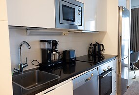 2ndhomes Central 1BR Apartment w Balcony