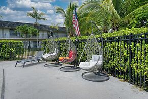 Riverwatch Apartments by Lowkl