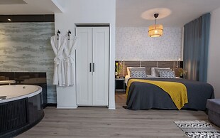 Kamaya Suites