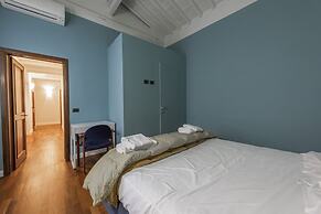 Toscanella 3 Bedrooms by Mmega