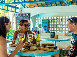 Mad Monkey Panglao