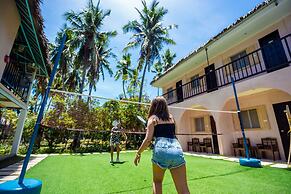 Mad Monkey Panglao
