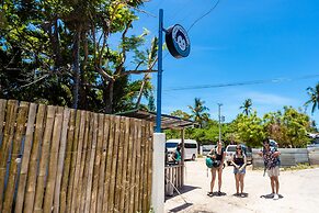 Mad Monkey Panglao