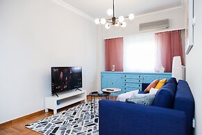 Brand new apt in central Athens