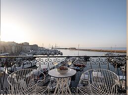 Riviera Suites