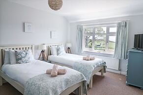 The Seaside Inn