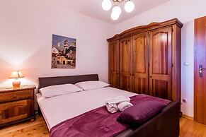 Villa Belezza Sleeps 8 With Pool
