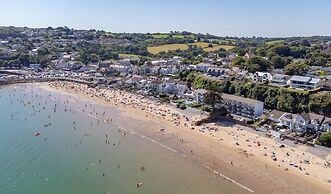 On The Beach - Direct Beach Access Sea Views