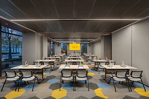 voco Hefei Binhu by IHG
