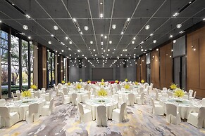 voco Hefei Binhu by IHG