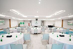 Holiday Inn Riyadh the Business District by IHG