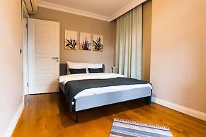 Exceptional Flat With Galata Tower View in Beyoglu