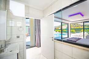 Dreamy Villa With Private Pool and Jacuzzi in Kas