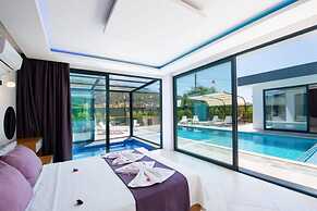 Dreamy Villa With Private Pool and Jacuzzi in Kas