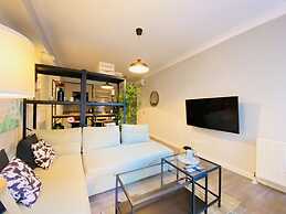 Missafir Central and Refreshing Flat in Beyoglu