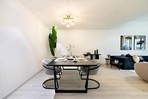 Maison Privee - Millennium Executive Tower