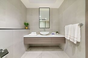 Maison Privee - Millennium Executive Tower