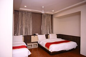 HOTEL CENTER POINT