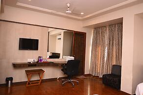 HOTEL CENTER POINT