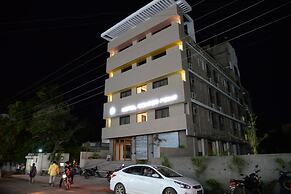 HOTEL CENTER POINT