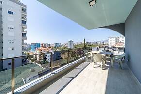 Modern Apartment With Shared Sauna in Alanya