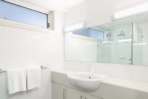 Warners Bay Apartments