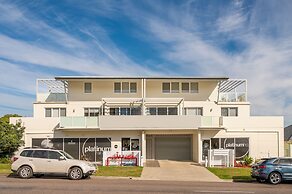Warners Bay Apartments