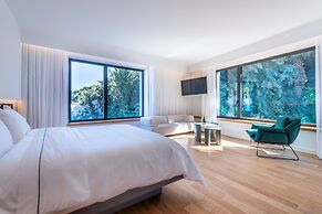 Amario Suites Hotel