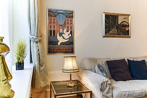 Kensington Queens Gate Apartment