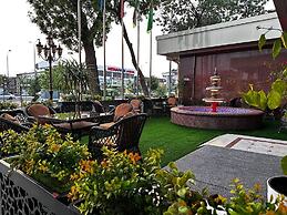 Khan Palace Hotel