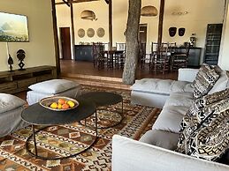 MILIMA Big 5 Safari Lodge