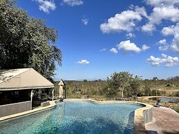 MILIMA Big 5 Safari Lodge