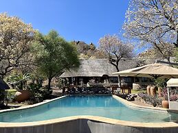 MILIMA Big 5 Safari Lodge