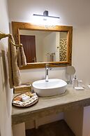 MILIMA Big 5 Safari Lodge