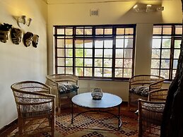 MILIMA Big 5 Safari Lodge