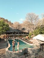 MILIMA Big 5 Safari Lodge