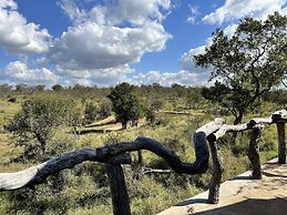 MILIMA Big 5 Safari Lodge