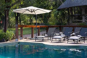 MILIMA Big 5 Safari Lodge