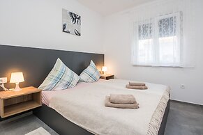 Apartment Spanic 1