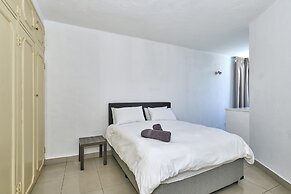 Inn & Out Sandton Park