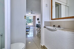 Inn & Out Sandton Park