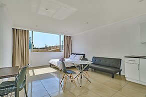 Inn & Out Sandton Park