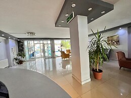 Deniz Otel