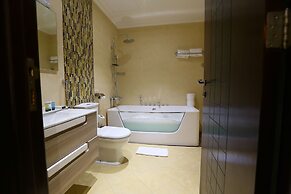 Lotaz Hotel Suites - Al Salamah