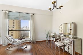 WelHome - Waterfront Family-Size Apt With JBR Beach Access